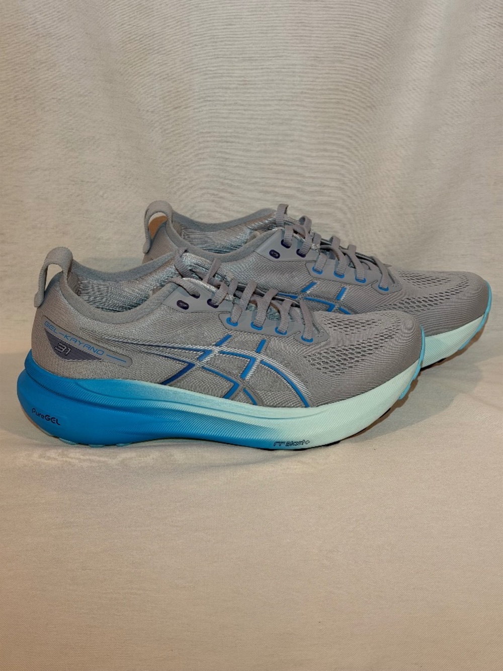 ASICS Gel-Kayano 31 Women's Size 10 Gray Blue Running Shoes NWOT